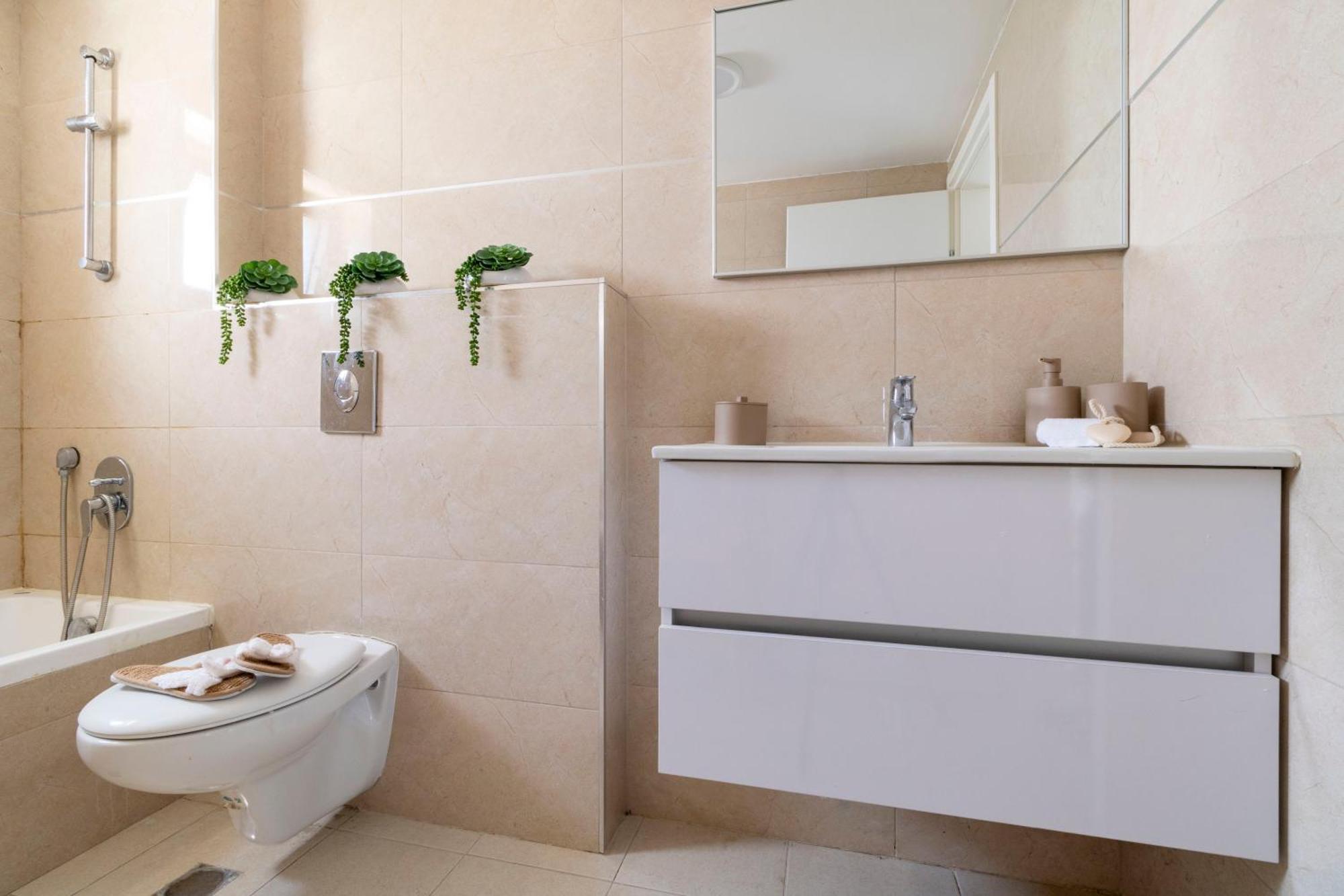 Stylish 1 Bedrooms Parking At City Gate Jerusalem Exterior photo